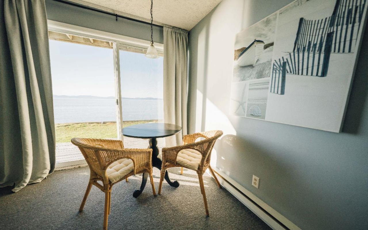 Auberge Sur Mer Notre-Dame-du-Portage المظهر الخارجي الصورة